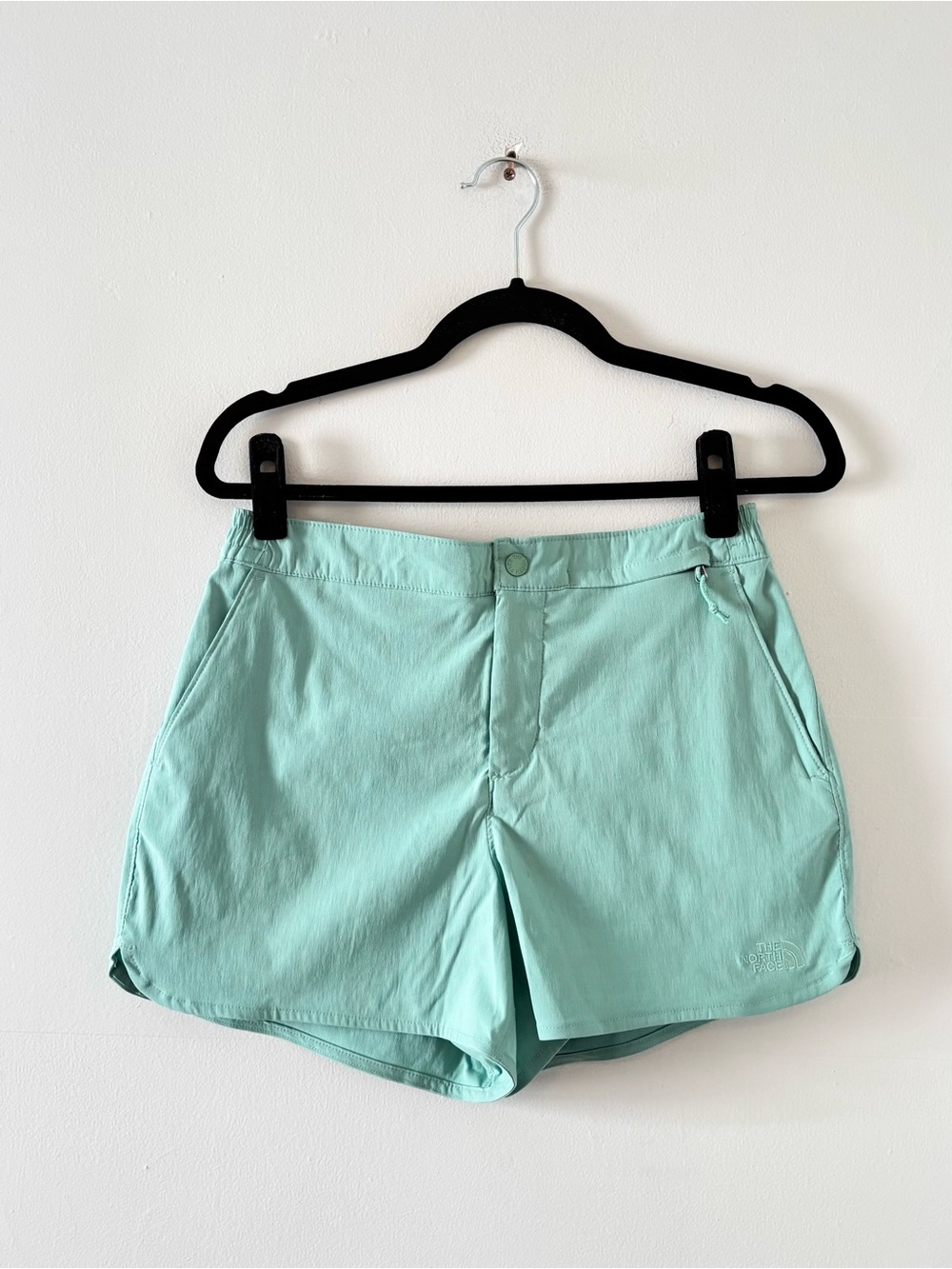 The North Face NWT Never Stop Wearing Shorts Wasabi Athletic Bottoms Outdoors